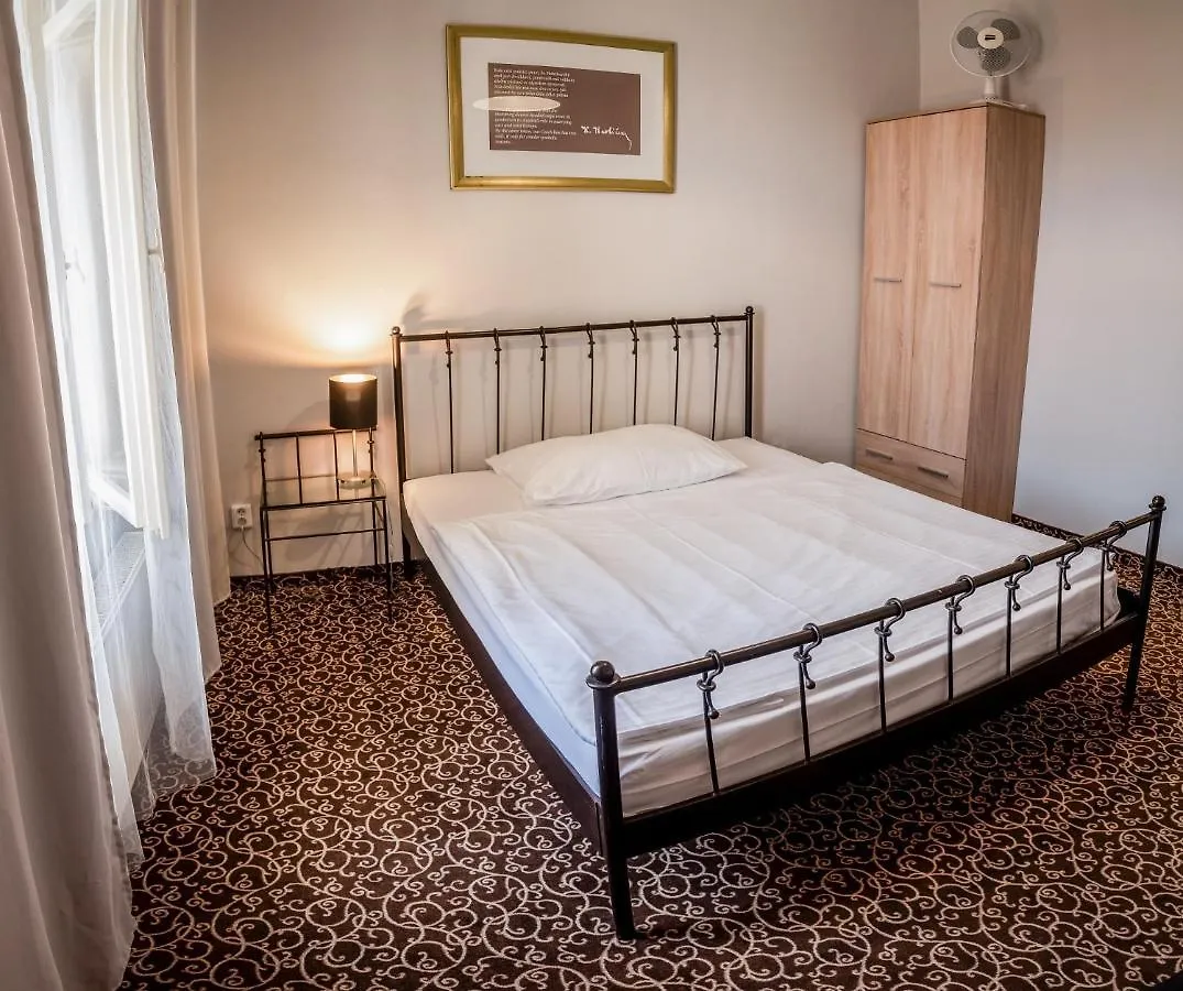 פראג Hotel Brixen