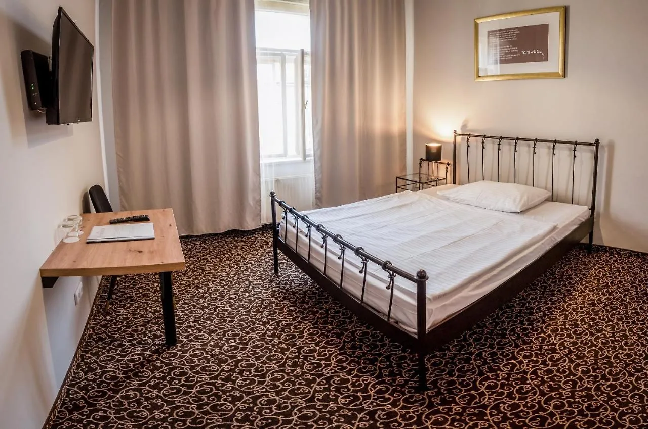 פראג Hotel Brixen