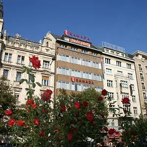 Ramada Centre **** פראג