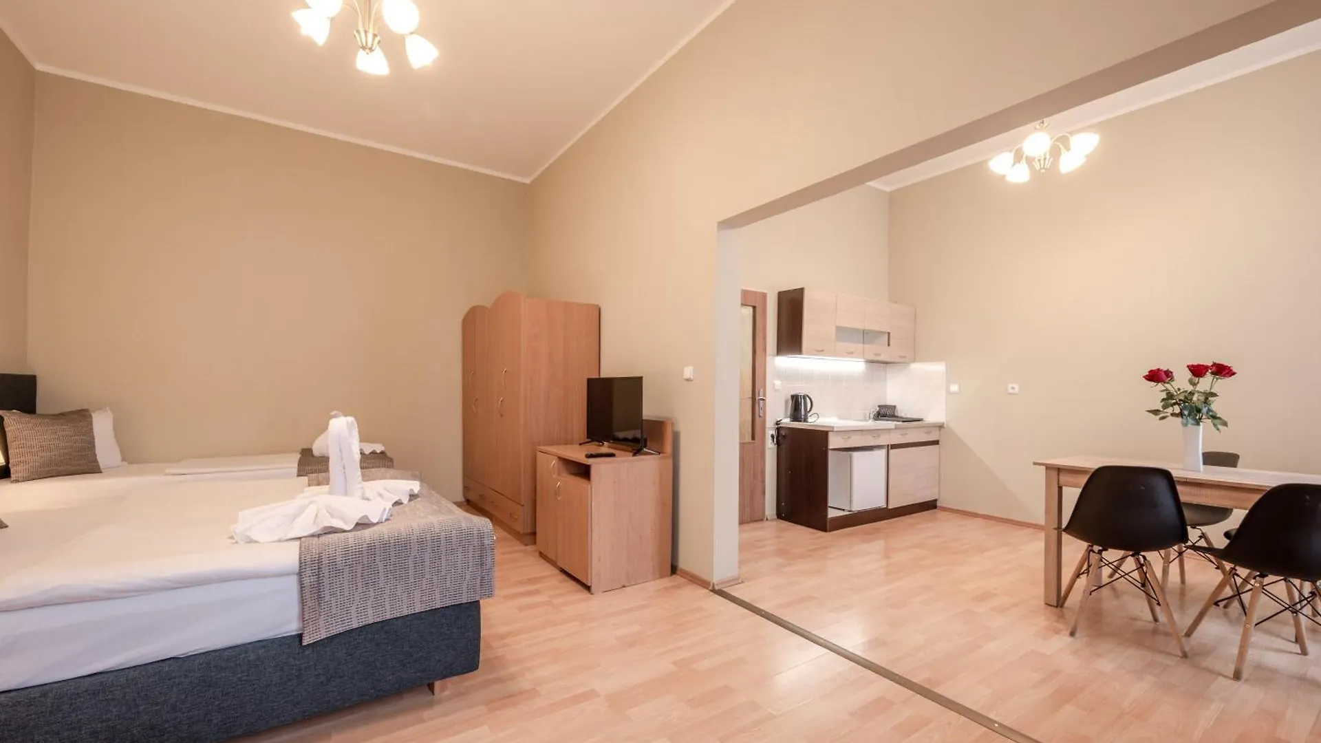 Hotel Brixen Prague 3*,